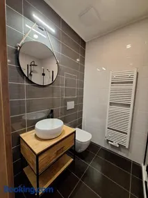 Cozy Studio for 2 AC Prime Location - Image 2
