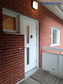 1BR Apartment M6 with sauna, big balcony,free parking - Image 1