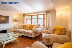 Abbey Farm House - Pet Friendly - Image 4