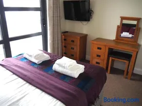 Dog Friendly Seaside Flat on the Salt Path - Image 4