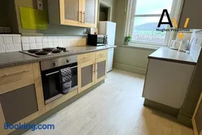 Modern 2-Bed Apartment in Heart of Church Stretton by AV Hughes Properties - Image 5