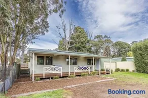 JoY's Guesthouse - Image 1
