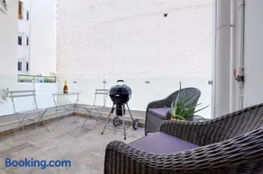 Top Location 1 Bedroom with Terrace - Image 2