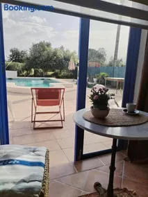 MORITZ Guest House, piscina y cerca del mar - Image 3