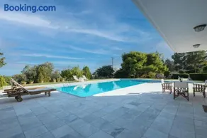 Supreme and Classy Pool Residence - Image 3