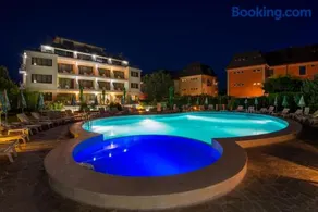Atlant Hotel - Image 2