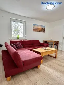 Ferienwohnung "Sorgenfrei" in Coburg ! - im EG mit Privatparkplatz & Balkon - Image 2