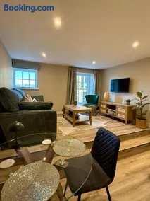 Townhouse - Image 1