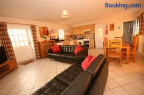 Grooms Cottage - Image 3