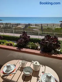 Studio Vue mer, Piscine, Wifi, Climatisation, Parking privé, Terrasse 1ère ligne - La Coulée Douce - Image 4