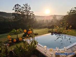 Mackenzies Accommodation - Image 2
