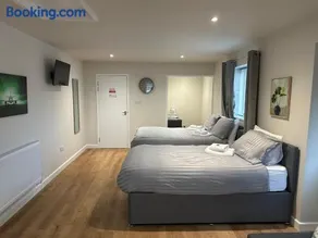 Cedarwood B&B - Image 5