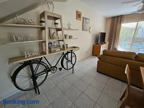 Iris Village - Image 2