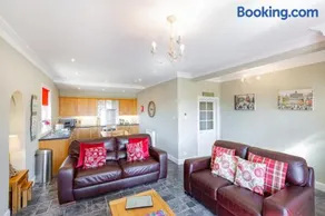 Rowan Tree Cottage with Hot Tub - Image 3