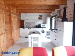 Chalet cosy climatisé avec parking et Internet - Image 4