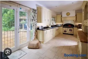 Beautiful Dorset Holiday Home in private grounds - Image 3