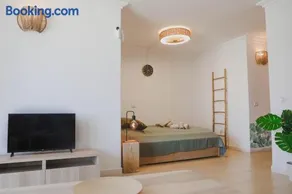Isla Verde Studio Apartment Green Park - Image 4