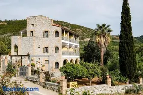 Olympia Zervea Studios with Pool - Apartment - Image 2