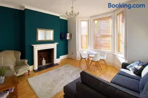 Flamingo Rise Bournemouth 2 Bed 6 Guest Beach Escape - Image 1
