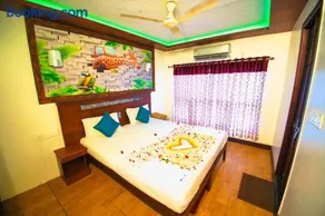 Pournami Houseboats - Image 2