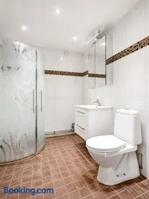 Room in apartment with shared facilities - Image 5