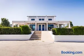 The "Perfect Beach House" Villa - Image 2