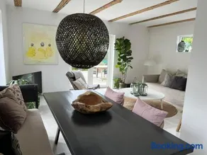 2BR Villa Close to The Ocean And Airport - Image 3