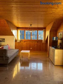 Sunny Appartement with a beautiful view in Alvaneu Dorf - Image 3