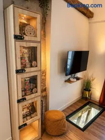 Maison suspendue avec jacuzzi privatif - Image 1