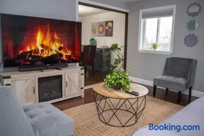 Lovely Home, centrally located! - Image 1