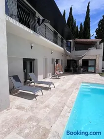 Villa haut de gamme avec piscine et jacuzzi - Image 3