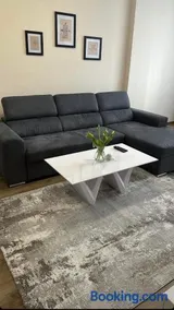 CENTER Elegant Living - Image 2
