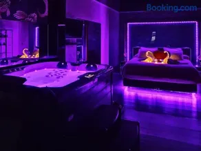 Suite avec Jacuzzi - Clim - Terrasse - Wi-Fi - Image 1