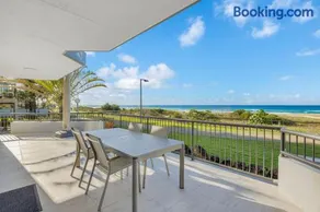 Bilinga Beach Living - Image 3