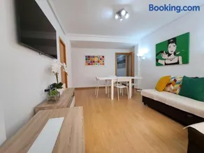 Céntrico apartamento en Valencia próximo parada de metro Ángel Guimerà - Image 3