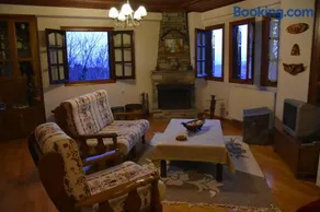 Anna's Villa Portaria - Image 3
