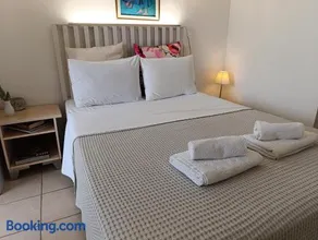 Hermes Trykonos Garden Thessaloniki - Central Oasis with free parking - Image 2