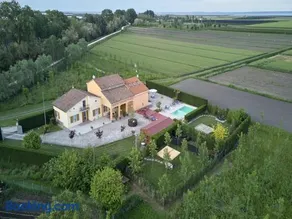 Holiday countryside home with swimming pool, sauna Less than 20km from the sea - Image 1
