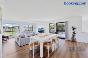 28 First Avenue - Image 4