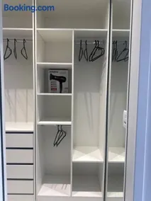 Studio 44 Luxo Design Com Closet, Office e Ar - Image 3