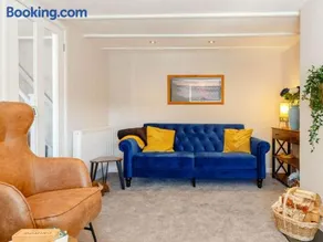 Bells Cottage - 5 min walking distance to train station and town on your doorsteps - Image 4