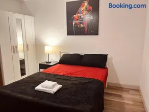 Comfortable 2 Bedroom Near Downtown Atl Sleeps 4 Free Parking - Image 2