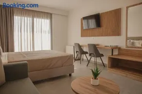 QUERCUS Boutique Living - Image 5
