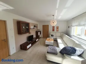 Ferienwohnung Camping Goldrain - Image 1