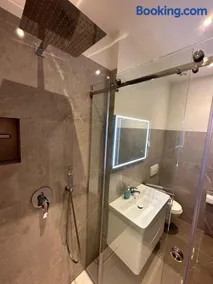 Apartments Bacak - Image 1