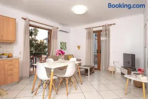 Beach apartment next to the temple of Hera - Image 4