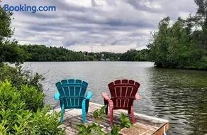 Chalet nature et famille avec Accès privé au lac à 2 minutes du Village Valcartier - Image 1