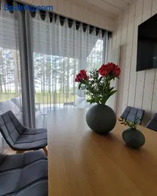 Beach House Trimpas - Image 2