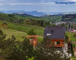 Houten Villa "Holenderski Spisz" Royaal ontbijt tevens Gluten Lactose vrij, Vega en diner mogelijk, sauna en Hottub - Image 1