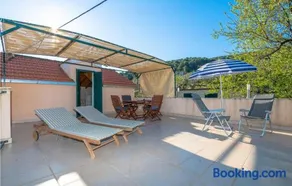 Holiday Home Stari Grad 05 - Image 4